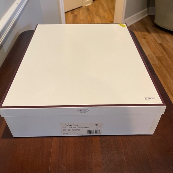 Coach Snow Boots - Picture 5 of 6